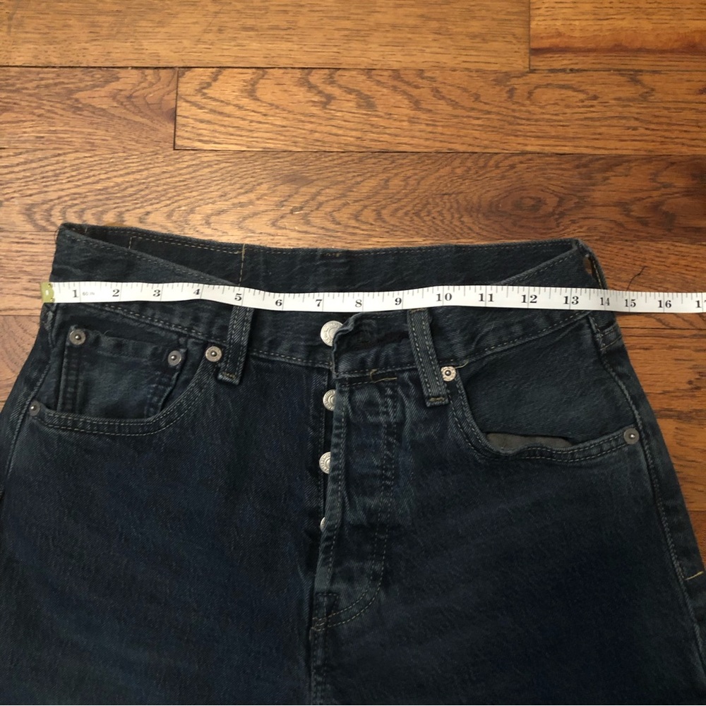 Vintage Levi’s 501’s - Picture 4 of 9